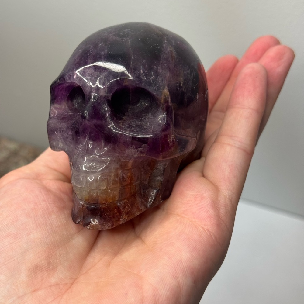 Fluorite Crystal Skull - Picture 8 of 11